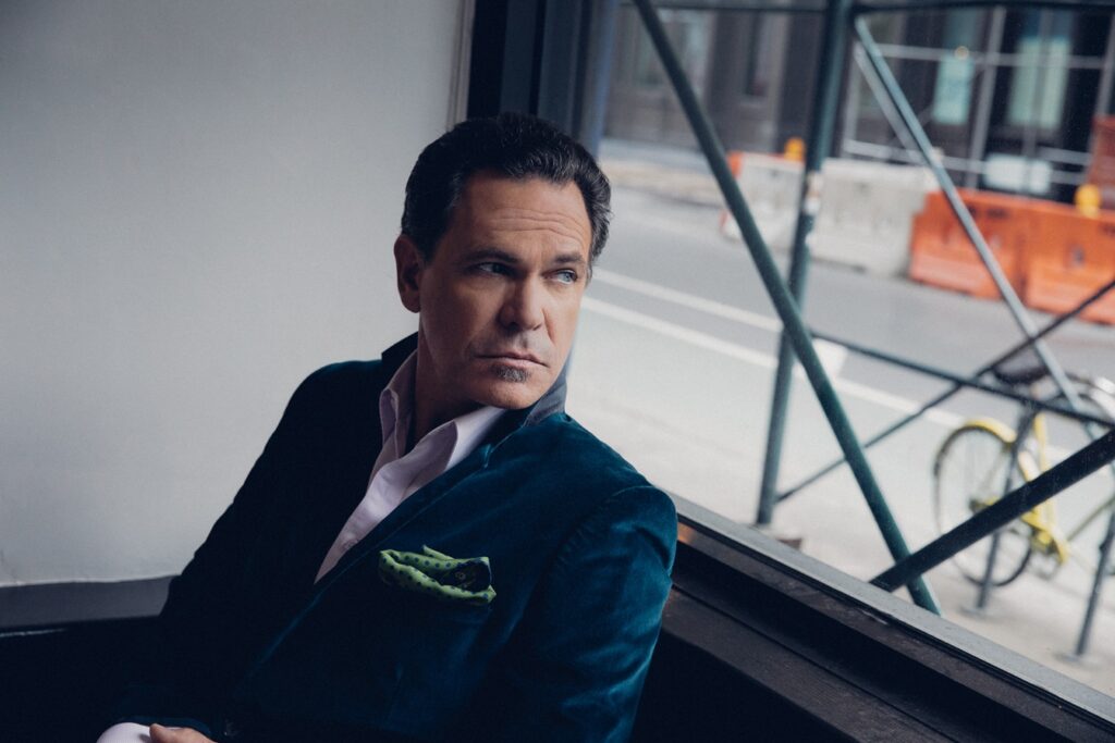 Kurt Elling photo by Anna Webber